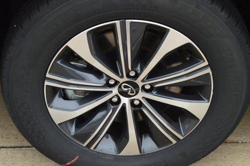 2025 INFINITI QX60 Pure