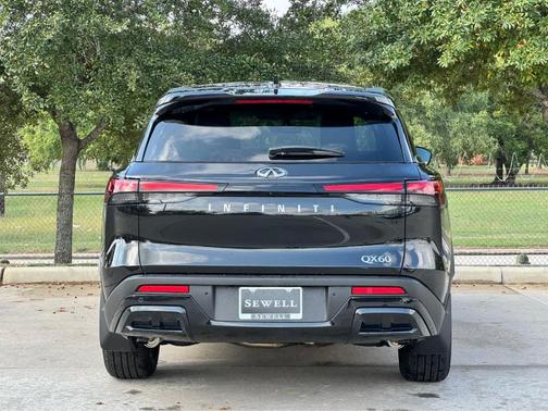 2025 INFINITI QX60 Pure