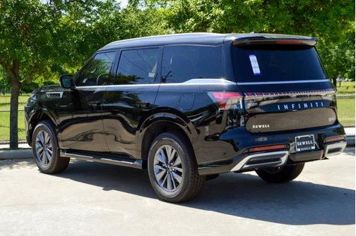 2025 INFINITI QX80 PURE