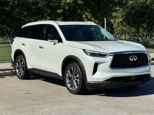 2025 INFINITI QX60 Luxe