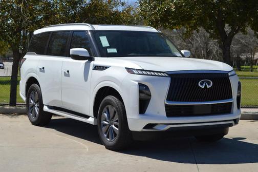2025 INFINITI QX80 PURE