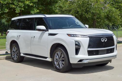 2025 INFINITI QX80 PURE