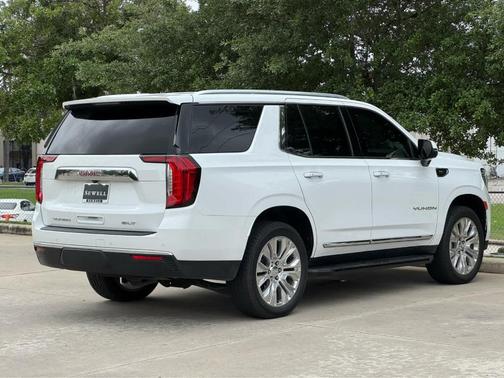 Summit White 2021 GMC Yukon SLT