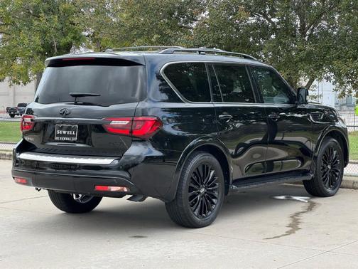 2022 INFINITI QX80 SENSORY