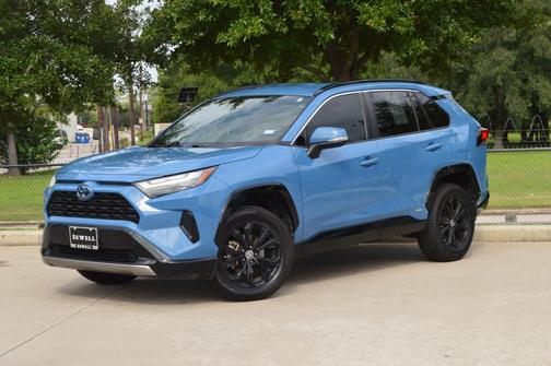 2022 Toyota RAV4 Hybrid SE