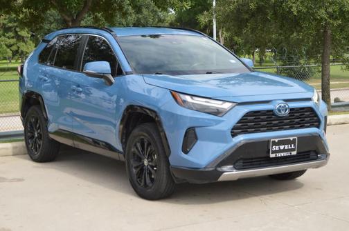 2022 Toyota RAV4 Hybrid SE