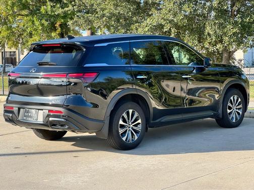 2025 INFINITI QX60 Pure