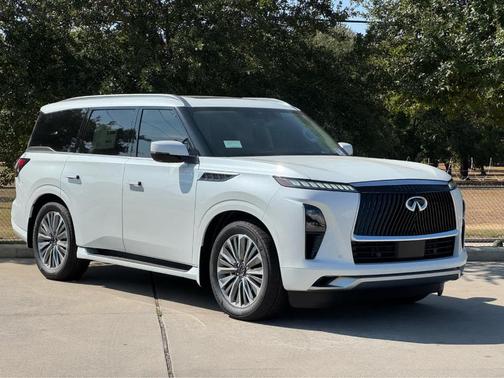 2026 INFINITI QX80 Luxe