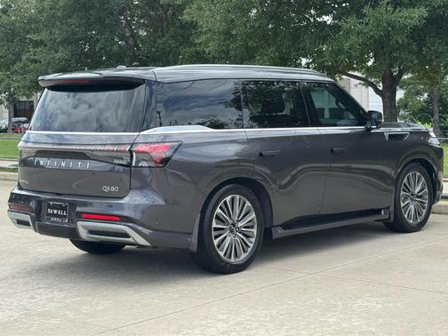 Anthracite Gray 2026 INFINITI QX80 Luxe