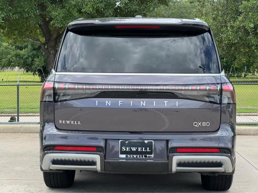 Anthracite Gray 2026 INFINITI QX80 Luxe