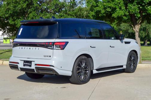 2025 INFINITI QX80 AUTOGRAPH