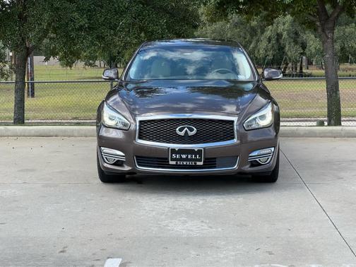 2015 INFINITI Q70L 3.7
