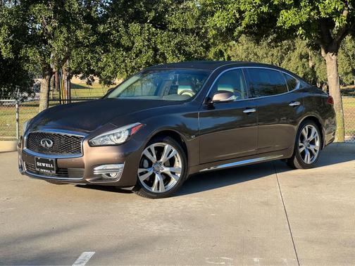 2015 INFINITI Q70L 3.7