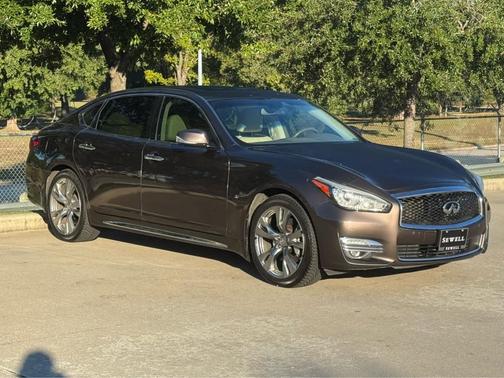 2015 INFINITI Q70L 3.7
