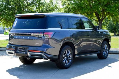 2025 INFINITI QX80 PURE