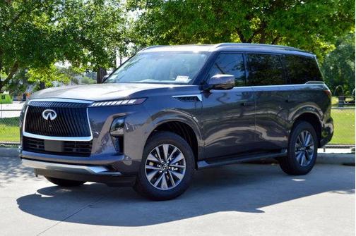 2025 INFINITI QX80 PURE