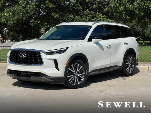 Majestic White 2023 INFINITI QX60 SENSORY