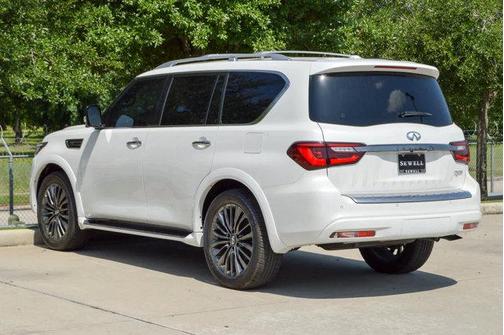 2024 INFINITI QX80 SENSORY