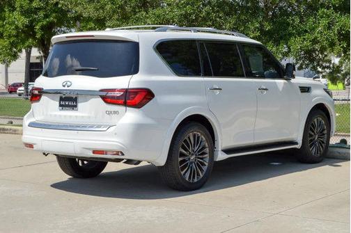 2024 INFINITI QX80 SENSORY
