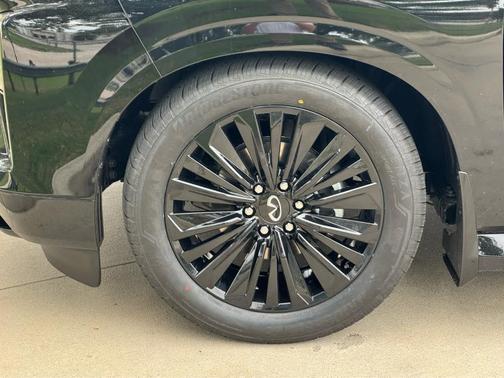 Black Obsidian 2026 INFINITI QX80 Luxe
