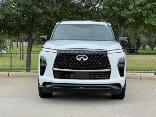 Radiant White 2026 INFINITI QX80 SPORT