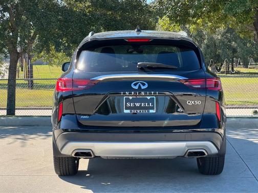 2025 INFINITI QX50 Luxe