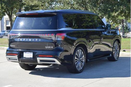 2025 INFINITI QX80 SENSORY
