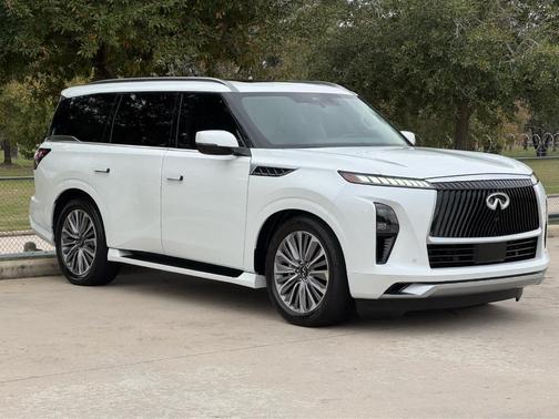 2025 INFINITI QX80 SENSORY