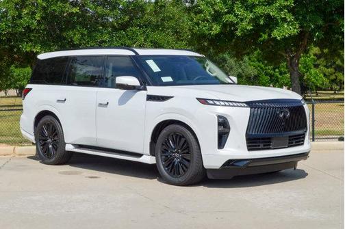 2025 INFINITI QX80 Luxe