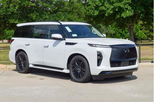 2025 INFINITI QX80 Luxe
