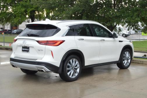 2022 INFINITI QX50 ESSENTIAL