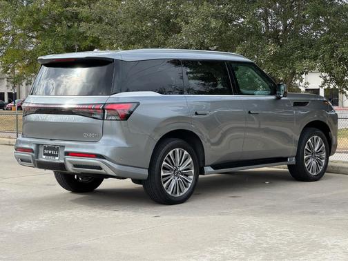 2025 INFINITI QX80 SENSORY