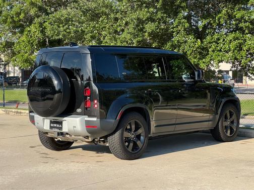 Santorini Black 2020 Land Rover Defender 110 HSE