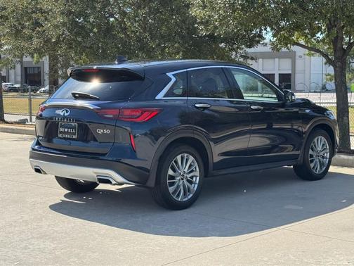 2025 INFINITI QX50 Pure
