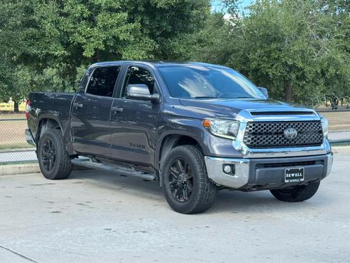 2018 Toyota Tundra SR5