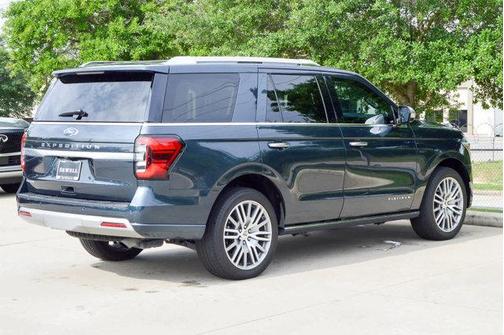 2022 Ford Expedition Platinum