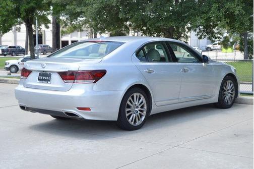 2015 Lexus LS 460