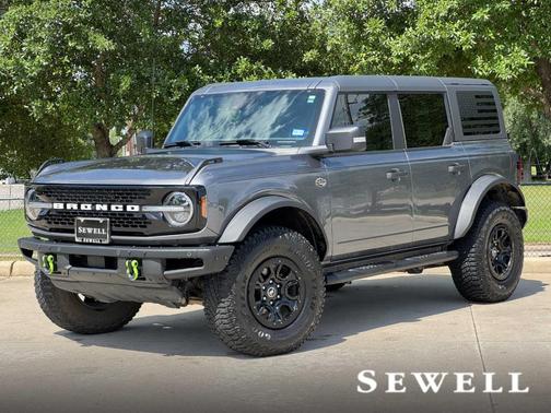 Carbonized Gray Metallic 2024 Ford Bronco Wildtrak