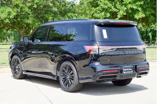 2025 INFINITI QX80 Luxe