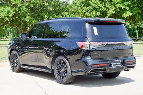2025 INFINITI QX80 Luxe