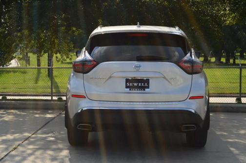 2022 Nissan Murano SV