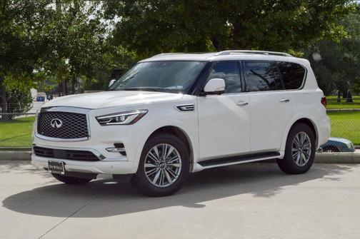 2021 INFINITI QX80 Luxe