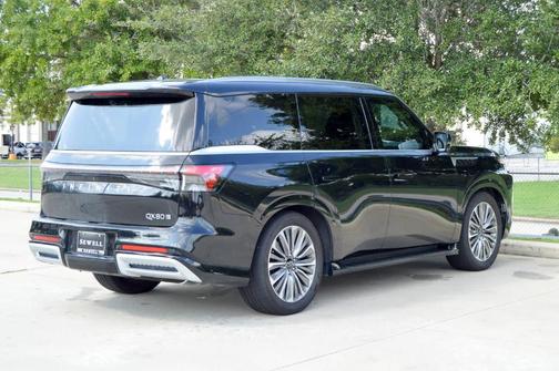 2025 INFINITI QX80 SENSORY