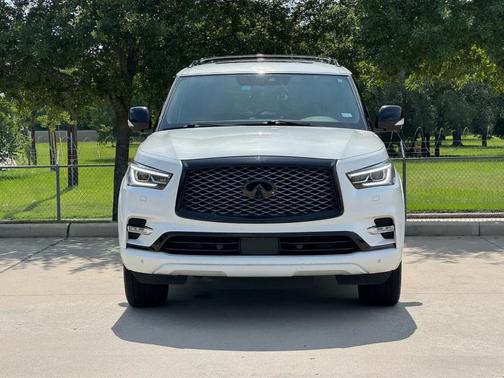 Moonstone White 2021 INFINITI QX80 SENSORY