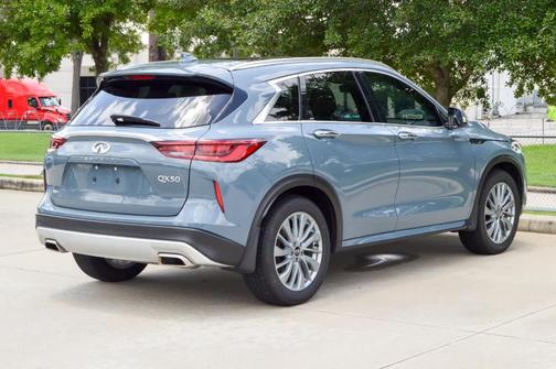 2025 INFINITI QX50 Luxe