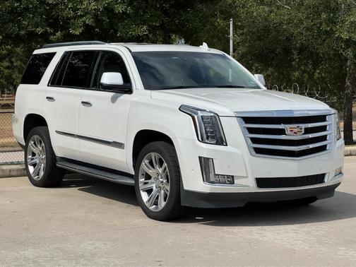 2018 Cadillac Escalade Luxury