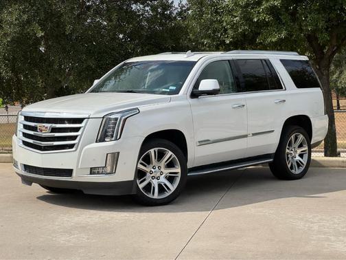 2018 Cadillac Escalade Luxury