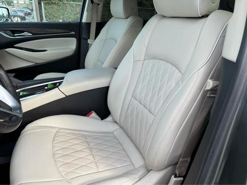 2022 Buick Enclave Avenir