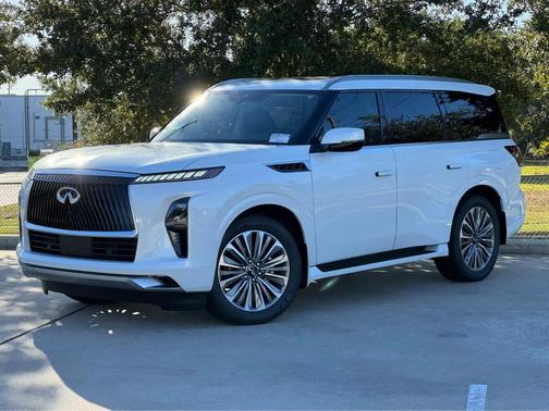 2026 INFINITI QX80 Luxe