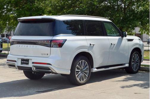2025 INFINITI QX80 SENSORY